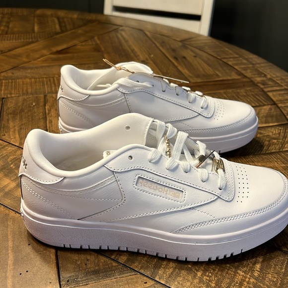 NWT Reebok Club C Double sneaker - Picture 2 of 6